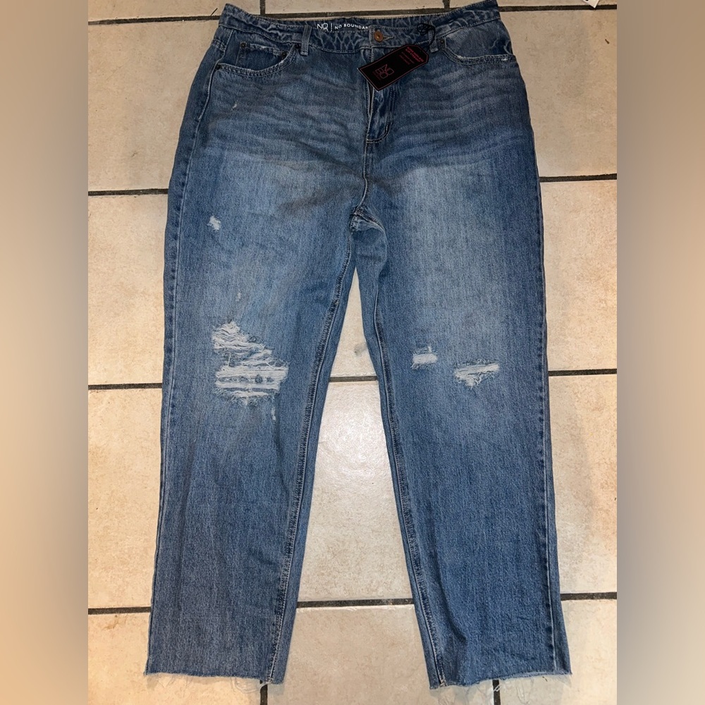 No boundaries slim straight jeans